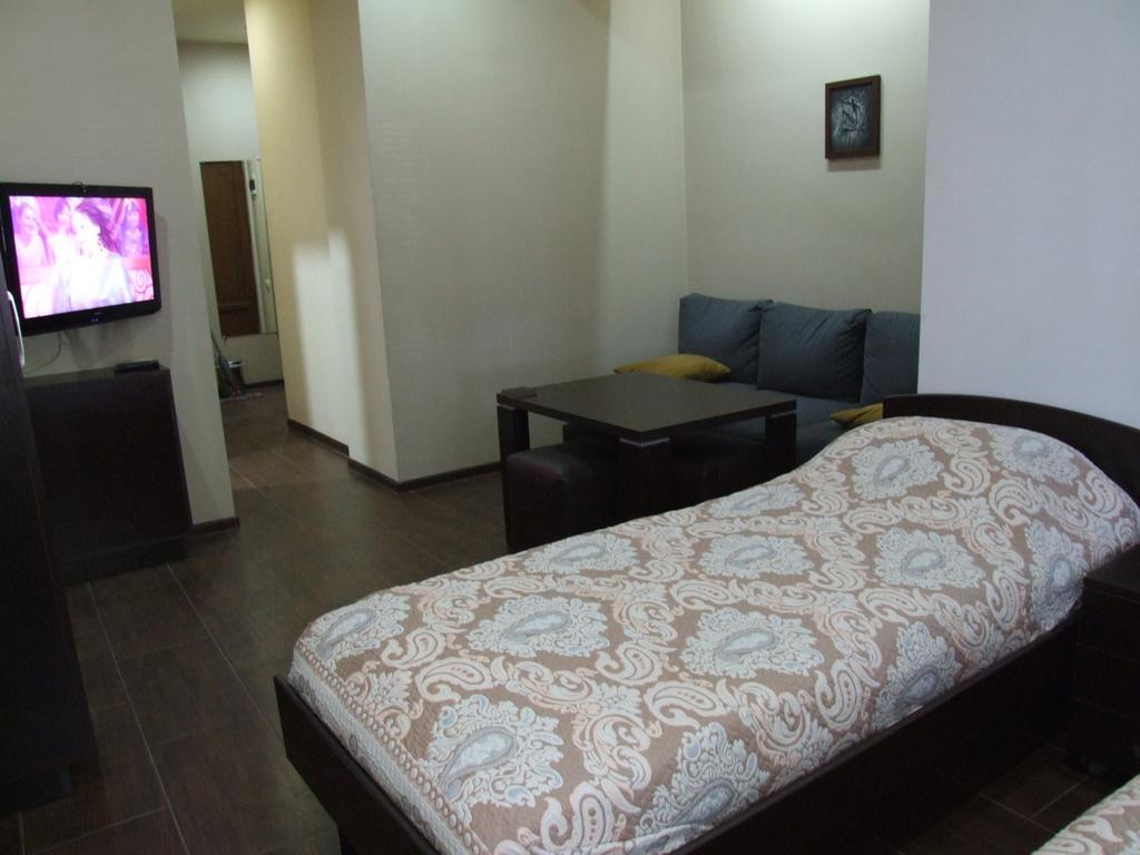 Apartment Paronyan 22 Yerevan Exterior photo