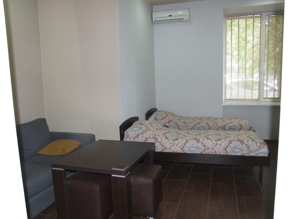 Apartment Paronyan 22 Yerevan Exterior photo